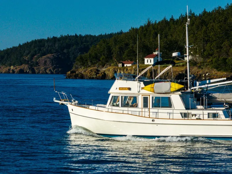 Slide: The Image of Grand Banks Aft Cabin 42 Classic 1995 - 4492838