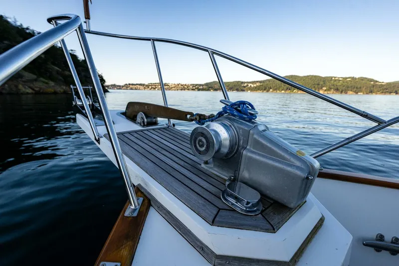 Slide: The Image of Grand Banks Aft Cabin 42 Classic 1995 - 4492886