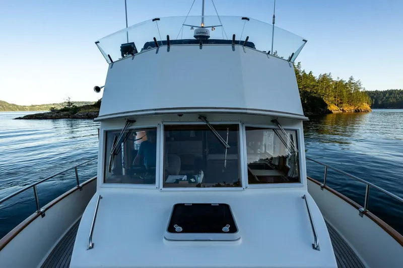 Slide: The Image of Grand Banks Aft Cabin 42 Classic 1995 - 4492887
