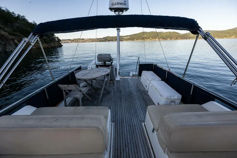 Slide: The Image of Grand Banks Aft Cabin 42 Classic 1995 - 4492893