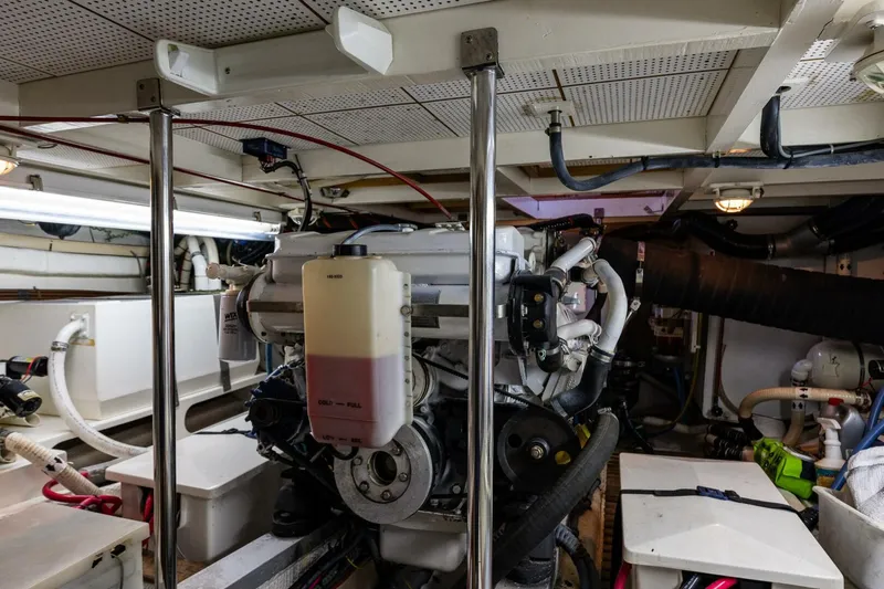 Slide: The Image of Grand Banks Aft Cabin 42 Classic 1995 - 4492906