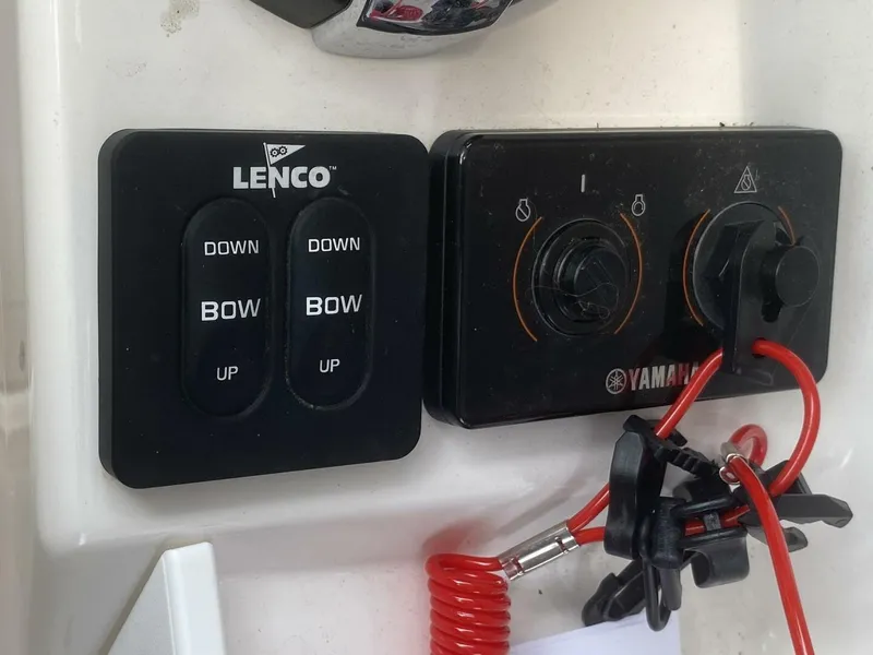 Slide: The Image of LENCO Trim Tabs - 4493614