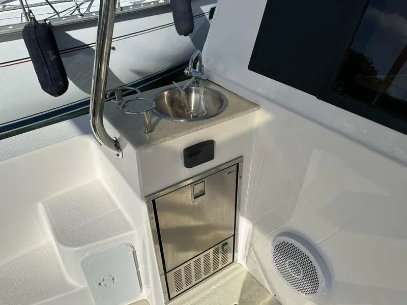 Slide: The Image of Ranger Tug R41CB 2020 - 4495306