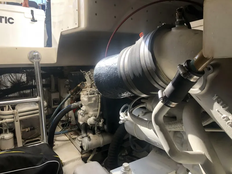 Slide: The Image of Ocean Yachts 40 Convertible 1998 - 4518337