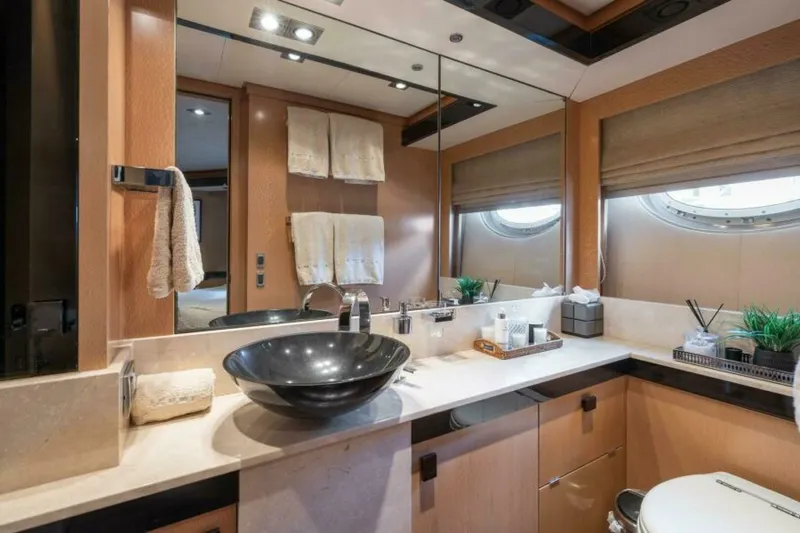 Slide: The Image of Palmer Johnson 124 Sports Cruiser 2008 - 4496437