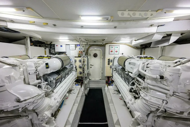 Slide: The Image of Marquis 65 Motor Yacht 2005 - 7651266