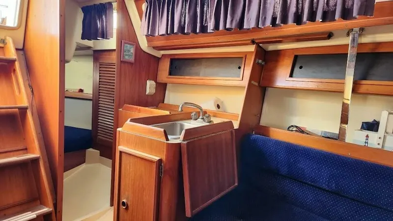 Slide: The Image of Pearson Auxiliary Sloop 1986 - 4510012