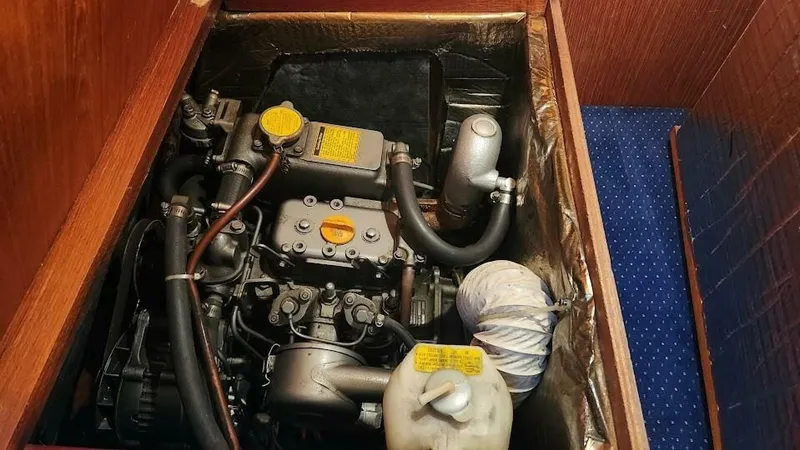 Slide: The Image of Pearson Auxiliary Sloop 1986 - 4510004