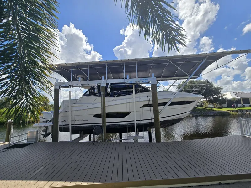 The Image of 2020 Regal 38XO Lift-kept, well maintained. We have reciepts. - 5537902