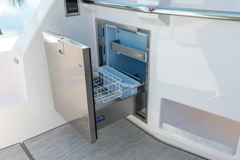 Slide: The Image of Aft refrigerator under outdoorgrill - 4505411