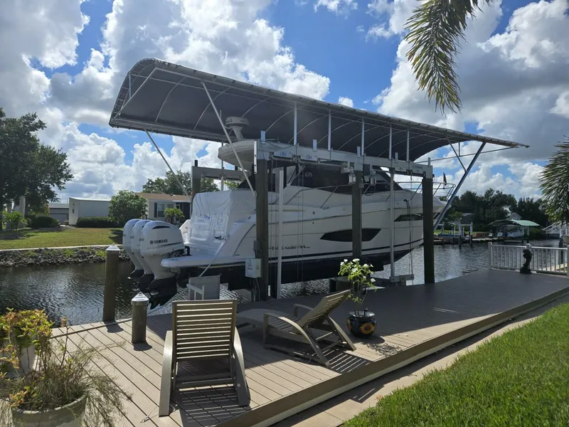 Slide: The Image of Regal 38 2020 - 5537900