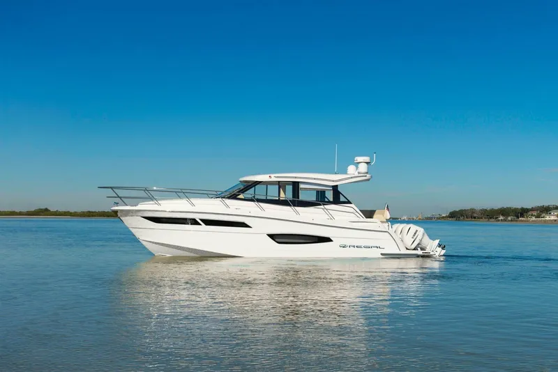 Slide: The Image of 2020 Regal 38 XO - 4505386