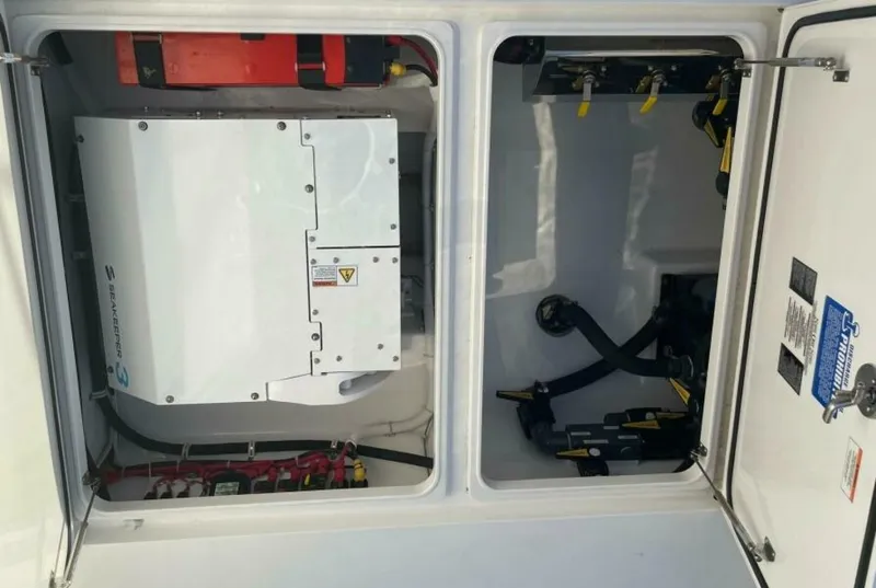 Slide: The Image of Valhalla Boatworks 41 2021 - 4501606