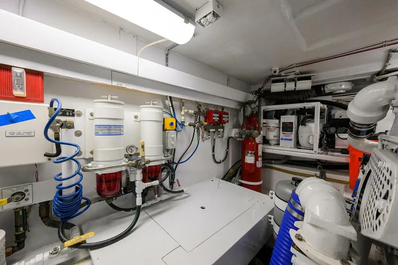 Slide: The Image of Hatteras Convertible 2001 - 4501861