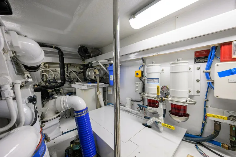 Slide: The Image of Hatteras Convertible 2001 - 4501866