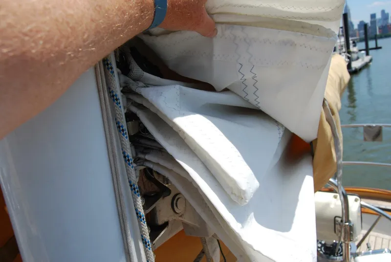 Slide: The Image of Cherubini 44 Ketch 1983 - 4503776