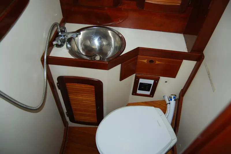 Slide: The Image of Cherubini 44 Ketch 1983 - 4503829