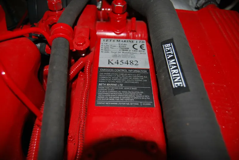 Slide: The Image of Cherubini 44 Ketch 1983 - 4503846