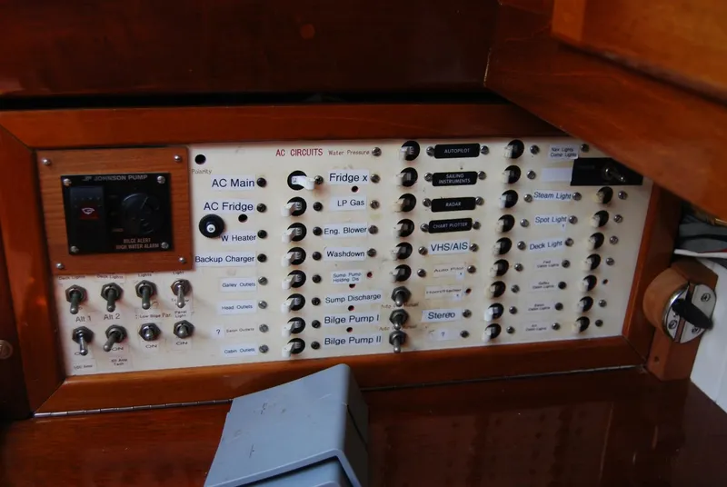 Slide: The Image of Cherubini 44 Ketch 1983 - 4503855