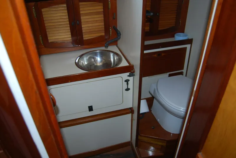 Slide: The Image of Cherubini 44 Ketch 1983 - 4503862