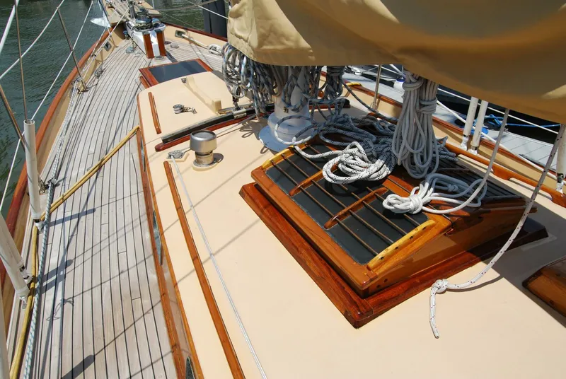 Slide: The Image of Cherubini 44 Ketch 1983 - 4503764