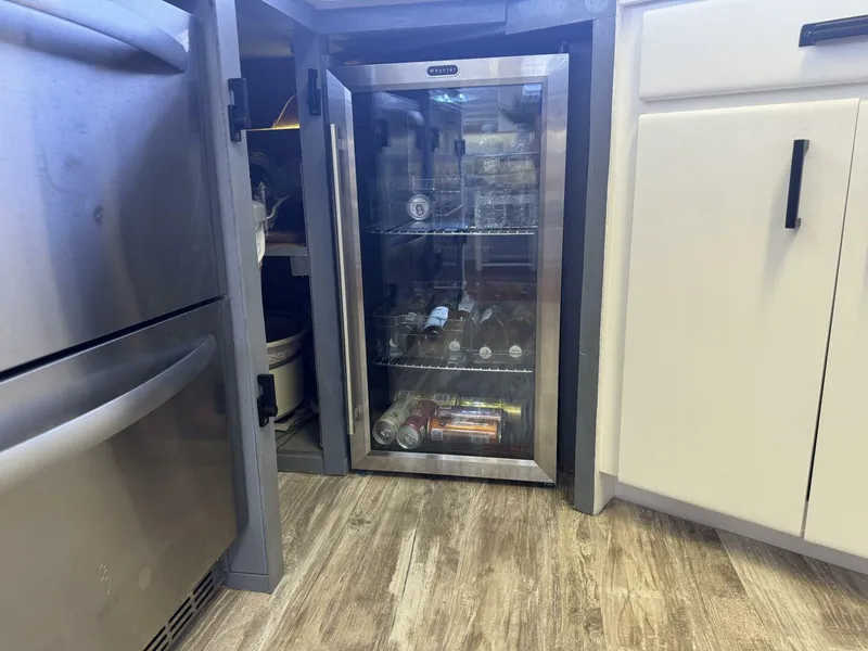 Slide: The Image of Hatteras 54 Yacht 1994 - 4504130