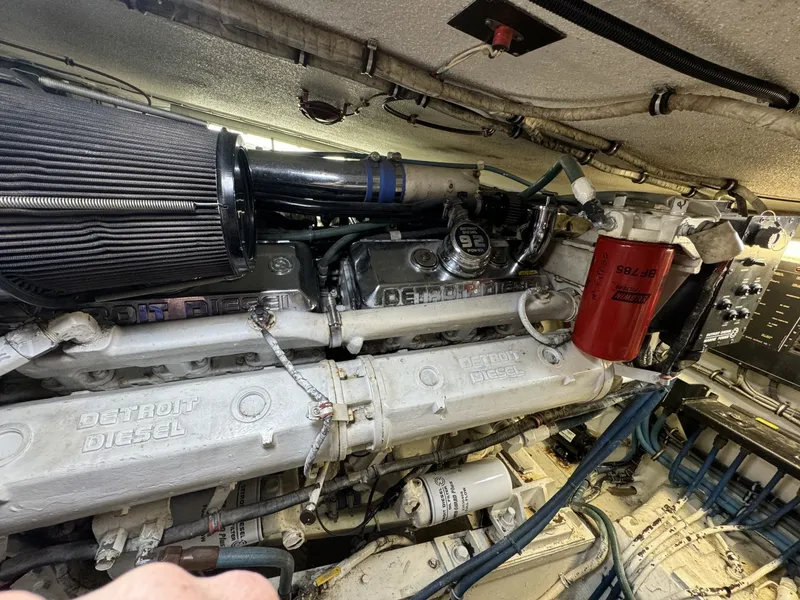Slide: The Image of Hatteras 54 Yacht 1994 - 7465600