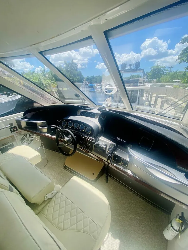 Slide: The Image of Carver Yachts 506 Motor Yacht 2000 - 4504628