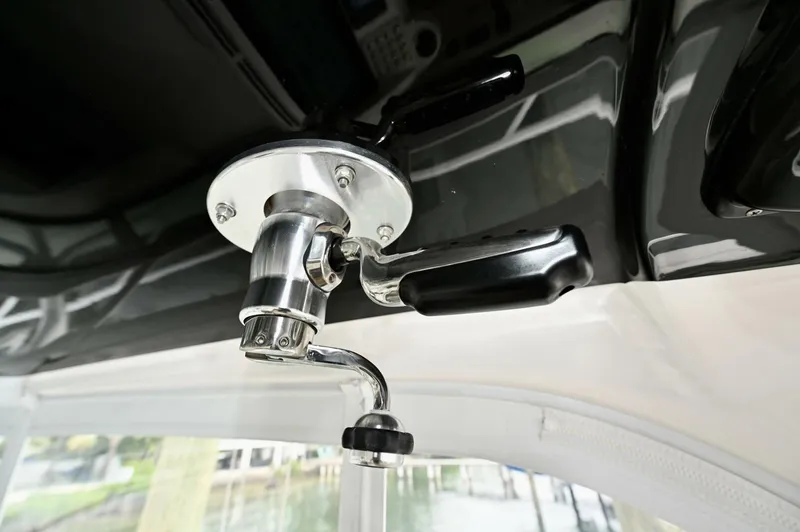 Slide: The Image of Intrepid 475 Sport Yacht 2019 - 4521332