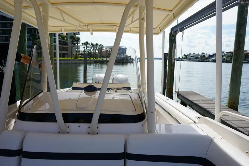 Slide: The Image of 2008 Intrepid 323 - 4506182