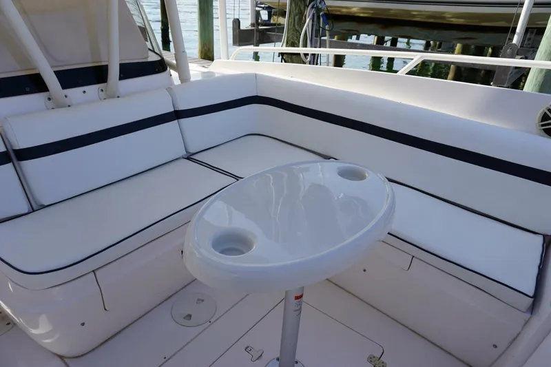 Slide: The Image of 2008 Intrepid 323 - 4506184