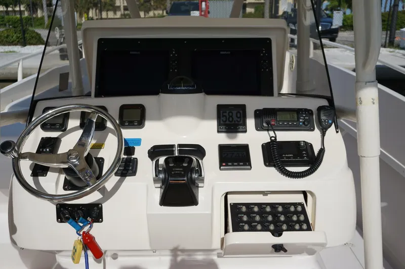 Slide: The Image of 2008 Intrepid 323 - 4506186