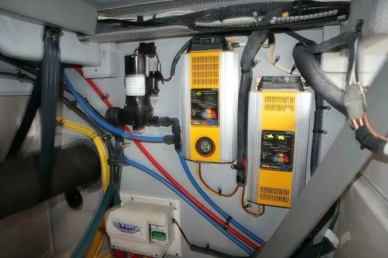 Slide: The Image of 43 Meridian Sedan 411 -  2007 Meridian Sedan 411 " Mary K"  - 4506774