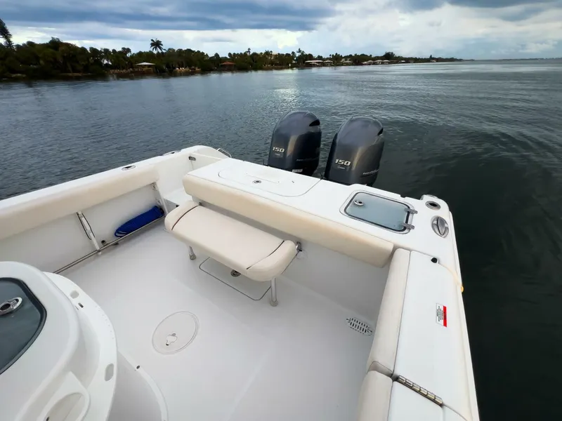 Slide: The Image of Sea Hunt 25 Gamefish - Aft Seating 2020 Sea Hunt 25 Gamefish - 4506868