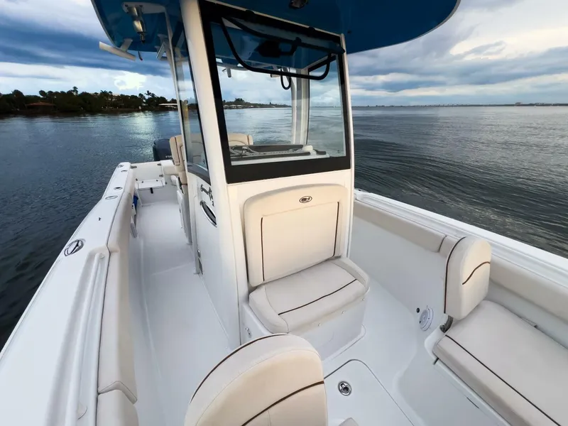 Slide: The Image of Sea Hunt 25 Gamefish - Seating 2020 Sea Hunt 25 Gamefish - 4506850