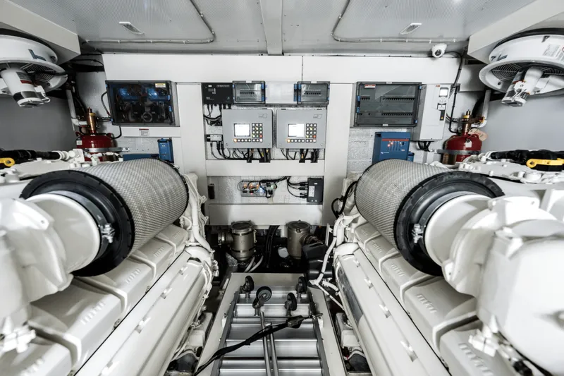Slide: The Image of Galeon 800 FLY 2023 - 4509143