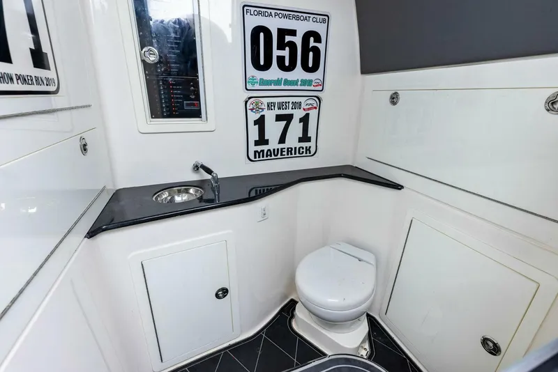 Slide: The Image of Deep Impact 399 Cabin 2018 - 4511101