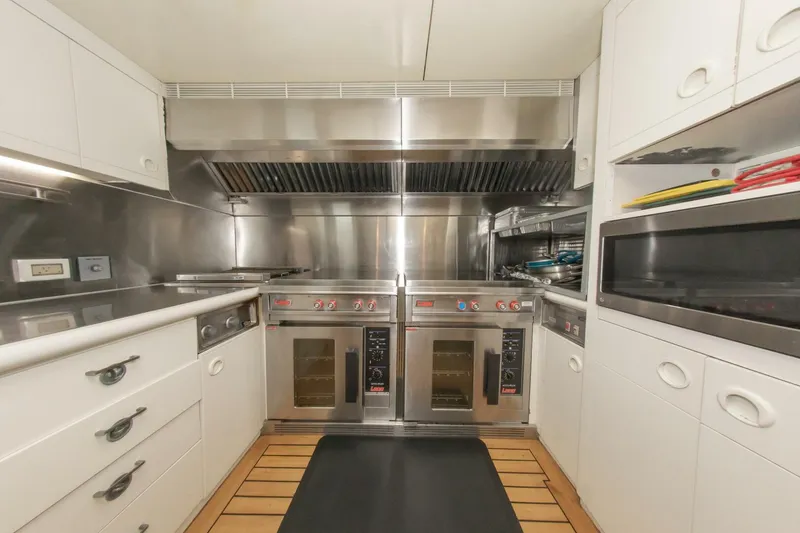 Slide: The Image of 164 OCEANFAST 1989 GALLEY 4 - 4511402