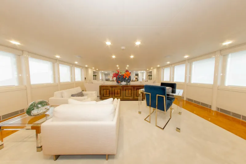 Slide: The Image of 164 OCEANFAST 1989 GAME AREA - 4511406