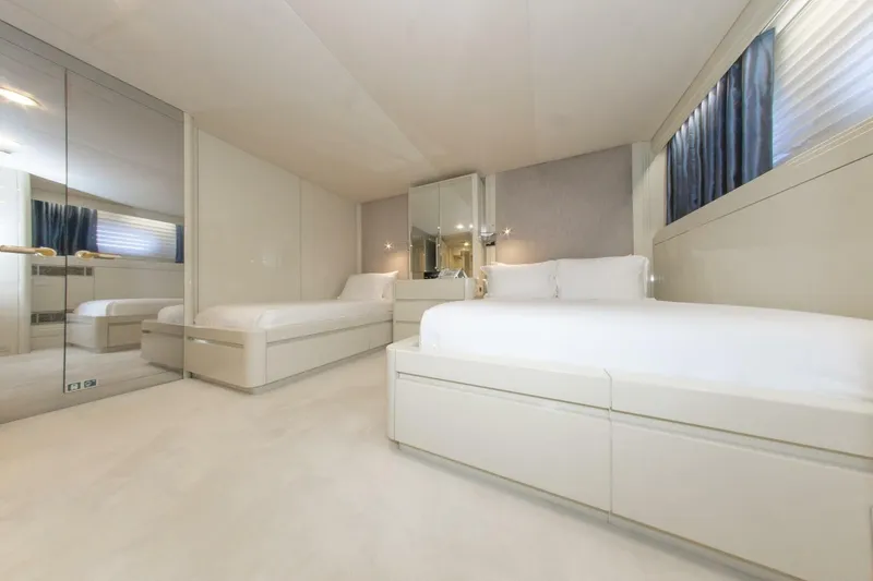 Slide: The Image of 164 OCEANFAST 1989 GUEST CABIN 8 - 4511412