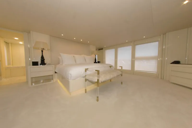 Slide: The Image of 164 OCEANFAST 1989 MASTER CABIN 11 - 4511439