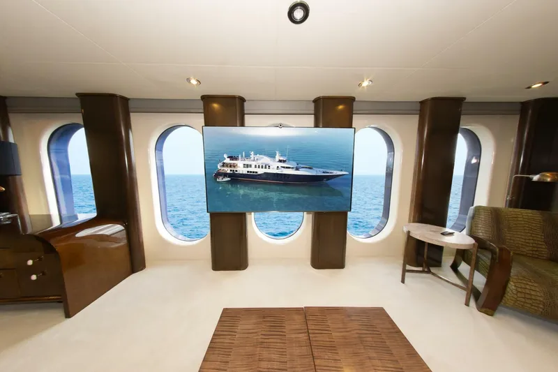 Slide: The Image of 164 OCEANFAST 1989 MEDIA ROOM 9 - 4511454