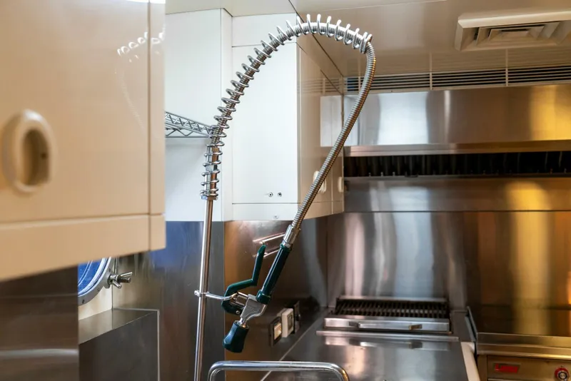 Slide: The Image of 164 OCEANFAST 1989 GALLEY DETAIL - 4511318