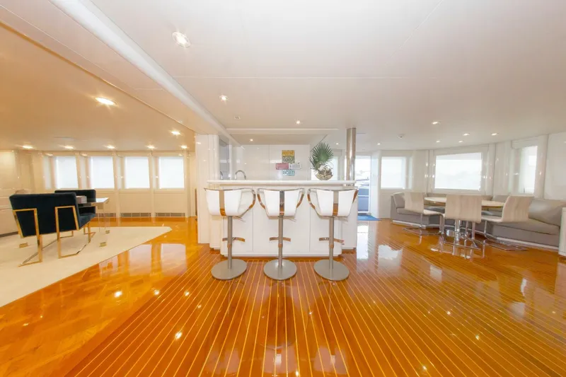 Slide: The Image of 164 OCEANFAST 1989 LOUNGE : BAR AREA - 4511330