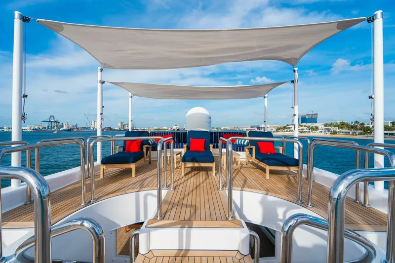 Slide: The Image of 164 OCEANFAST 1989 UPPER DECK LOUNGE 4 - 4511365