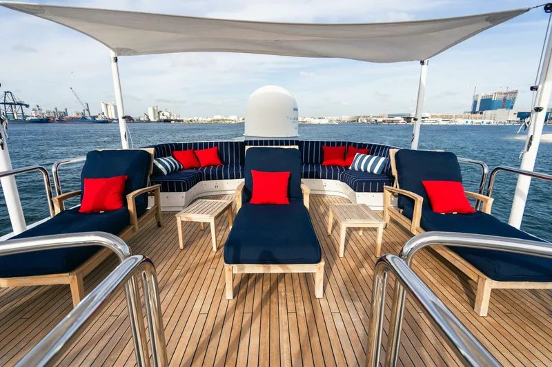 Slide: The Image of 164 OCEANFAST 1989 UPPER DECK LOUNGE - 4511366