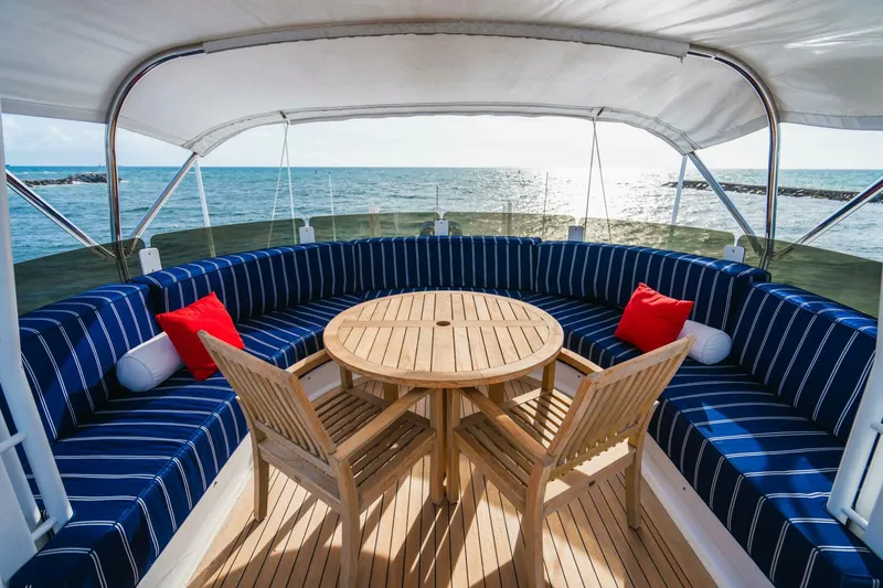 Slide: The Image of 164 OCEANFAST 1989 UPPER DECK SEATING - 4511370