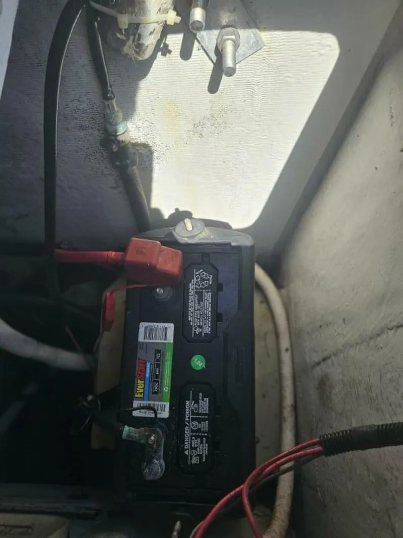 Slide: The Image of Pursuit 2600 CC 1995 - 4529020