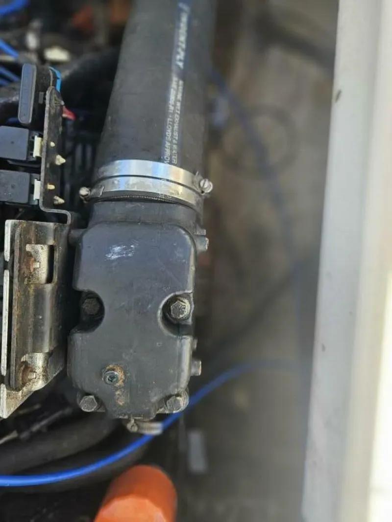 Slide: The Image of Pursuit 2600 CC 1995 - 4529050