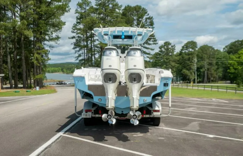 Slide: The Image of Fountain 34 Center Console 2019 - 4513609